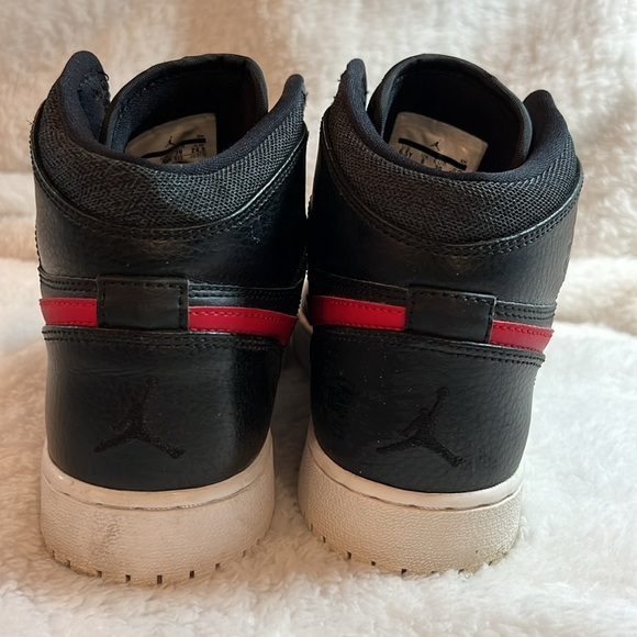 Nike air Jordan retro youth 6.5 EUC - Picture 4 of 15